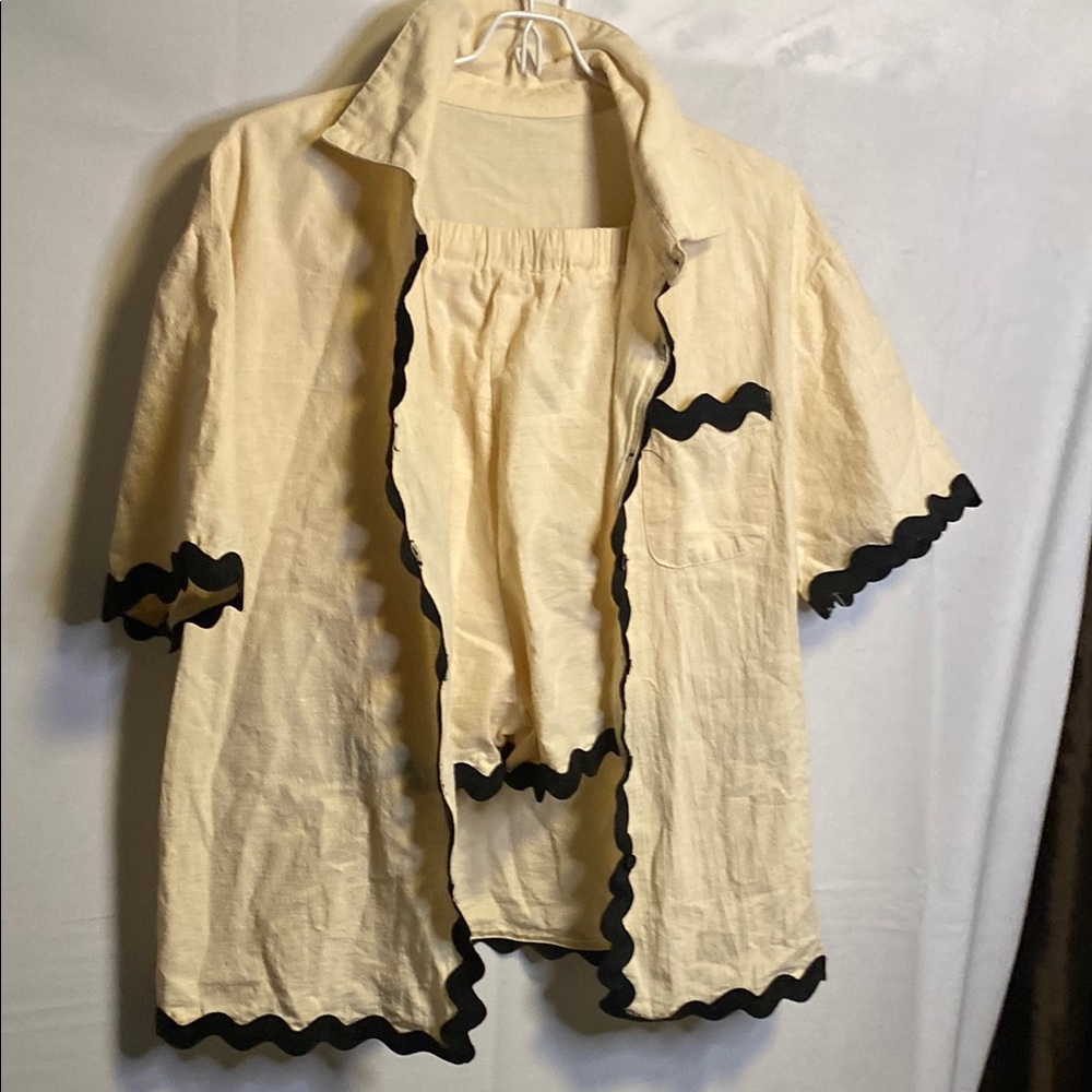 Cream and Black Short Sleeve Shirt with Scalloped Edges with matching shorts. 2p